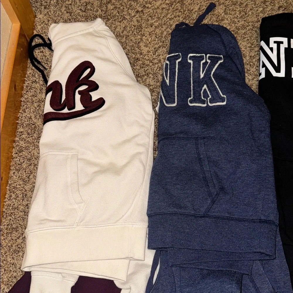 Lot of VS PINK clothes - Picture 2 of 6